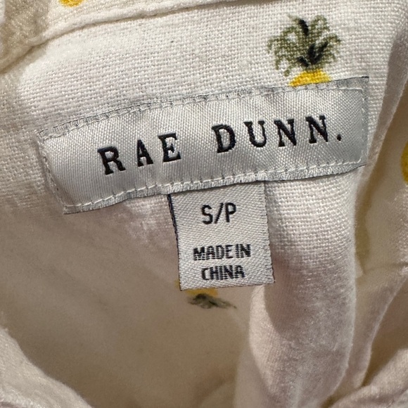 Rae Dunn Linen Blend Allover Pineapple White Button Down Collared Shirt Small - Picture 11 of 12